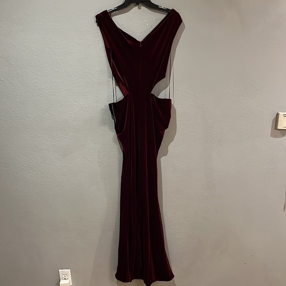 Retrofête GIADA VELVET DRESS New Burgundy - Picture 8 of 14